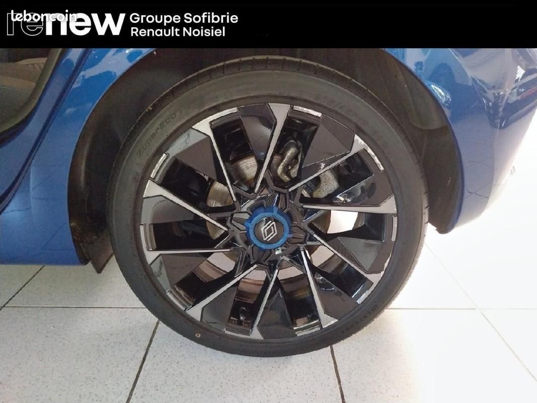 Renault Clio V E-Tech full hybrid 145 ch GSR2 Esprit Alpine (image 11)