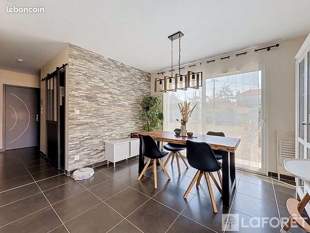 Maison 4 pièces 101 m² · à Val de Virvée · 101 m² · 1 250 €/mois