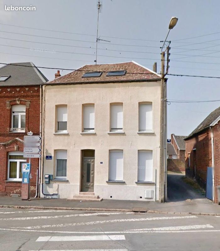 Local commercial 8 pièces 151 m² · à Solesmes · 151 m² · 150 000 €