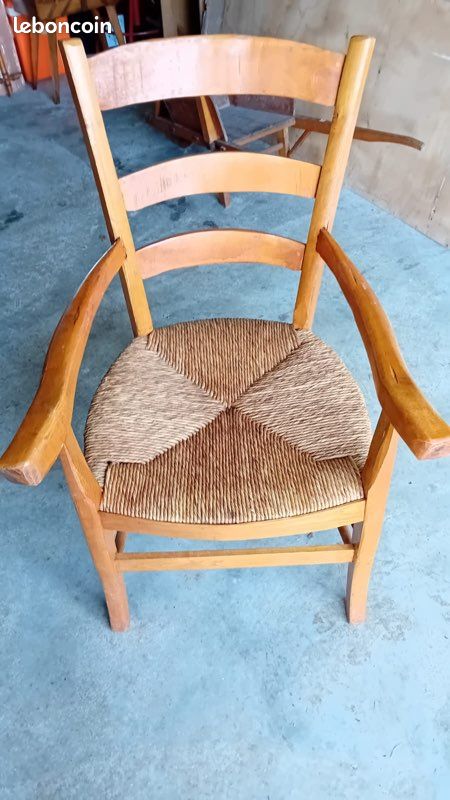 1 fauteuil en bois assise paillée (image 1)