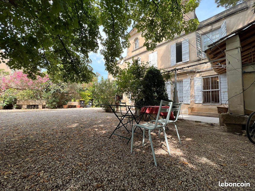 Maison 10 pièces 585 m² (image 2)