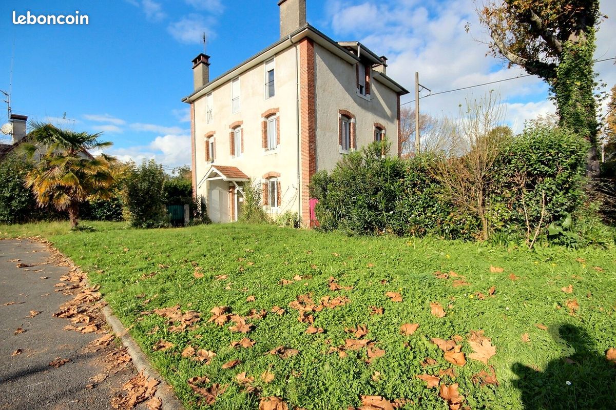 Immeuble 240 m² · à Pau · 240 m² · 553 000 €