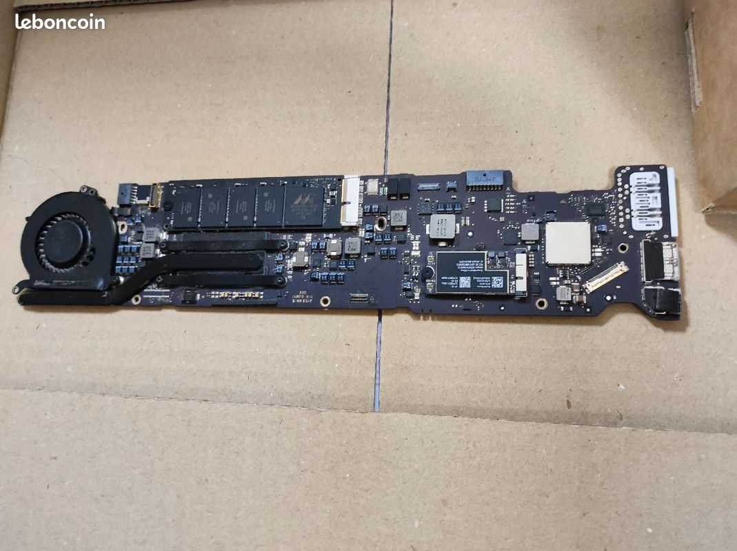 Carte mer MacBook Air 15 (image 2)
