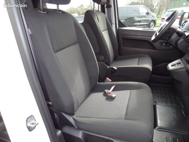 Citroen JUMPY FG XL 2.2 DIESEL 180CH CABINE APPROFONDIE FIXE PACK PREMIUM CONNECT AUTOMATIQUE (image 14)