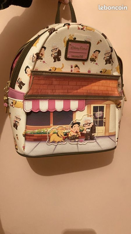 Loungefly Disney Park mini sac à dos La Haut Accessoires Bagagerie