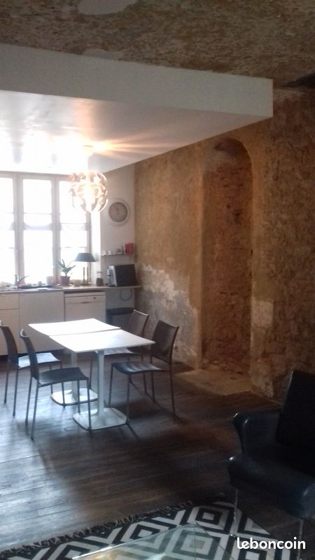 Maison 3 pièces 76 m² · à Aubusson · 76 m² · 527 €/mois