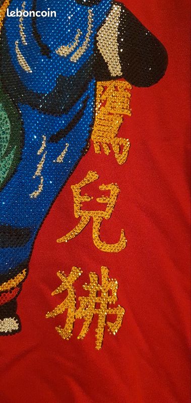 Hoodie/sweat Avenue George V rouge Vêtements