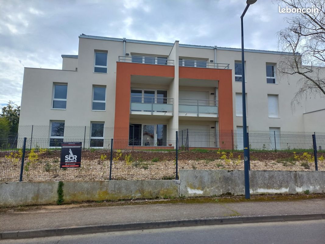Location t3 poitiers - Poitiers 86000 (image principale 0)