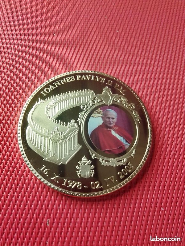 5 MEDAILLES - PAPE JEAN PAUL II - Médailles en Métal Argenté // Qualité 5 MEDAILLES - PAPE JEAN PAUL II - Médailles en Métal Argenté // Qualité