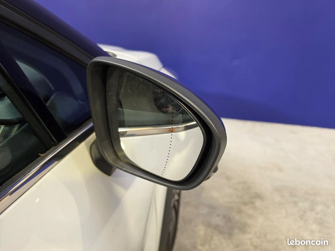 RENAULT Captur 1.5 D 116ch Initiale Paris - 2020 - CarPlay - Caméra 360 - Sièges électriques (image 23)