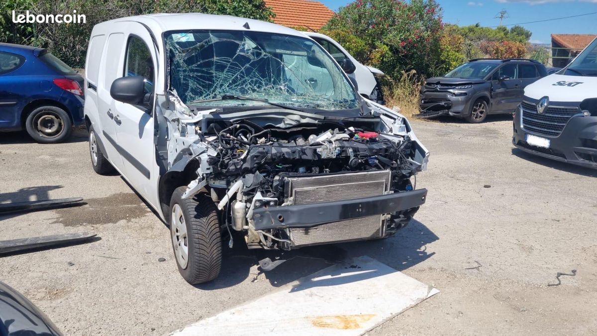 Renault kangoo accidentee annee 2020 (image 1)