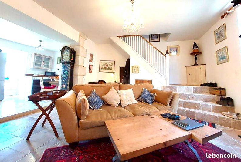 Propriété 3 pièces 65 m² - Pillac 16390 (image principale 2)