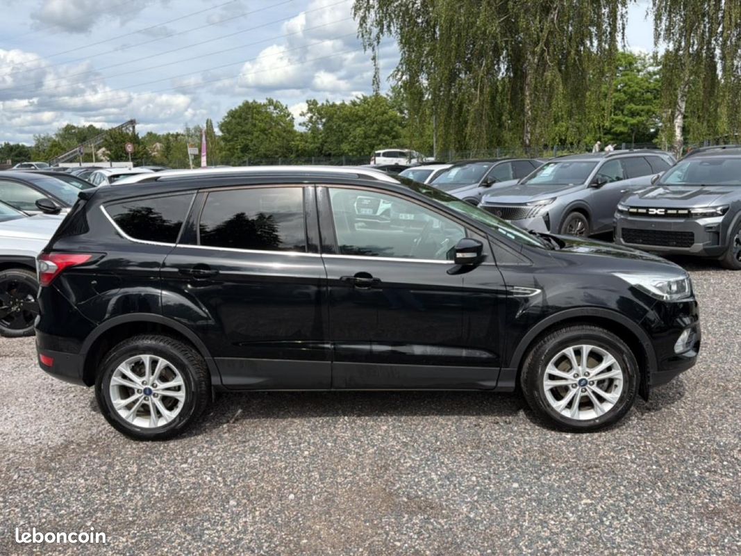 FORD KUGA 1.5 tdci 120 titanium 4x2 euro6.2 (image 4)