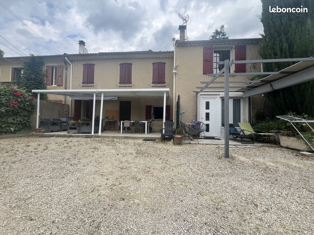Maison 10 pièces 191 m² · à Die · 191 m² · 550 000 €