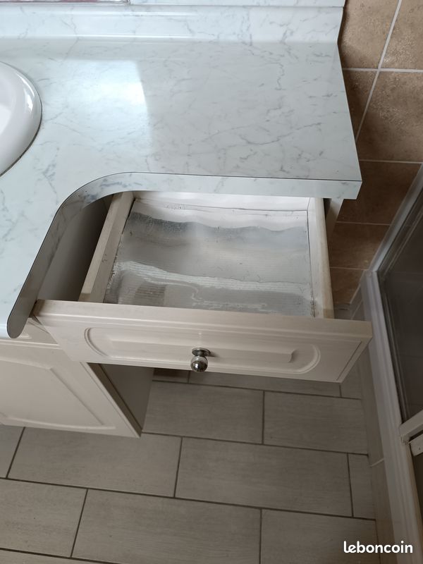 Salle de bain gratuite (image 7)