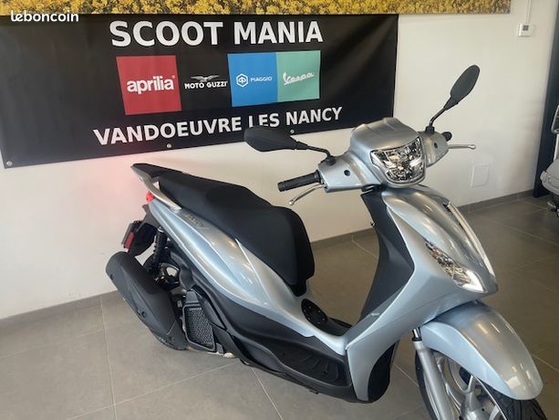 PIAGGIO MEDLEY 125 2025 -leasing 31 euros mois Motos