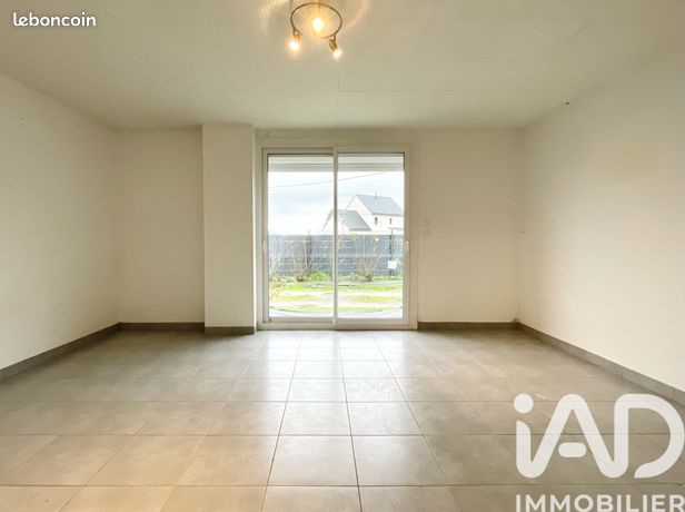 Immeuble 195 m² Radenac