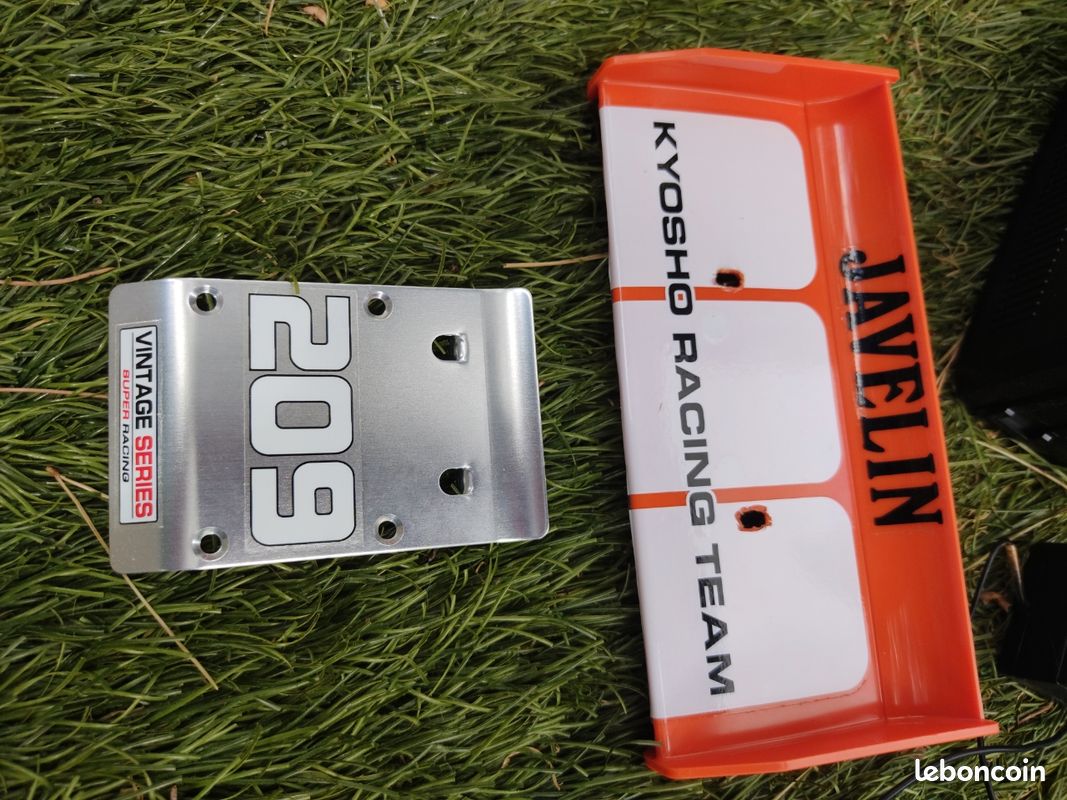 Kyosho JAVELIN 4WD *Legendary Series* 1/10e Kit à monter