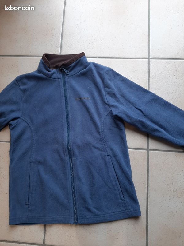 Polaire Decathlon bleu avec fermeture en taille 10 ans (image 1)