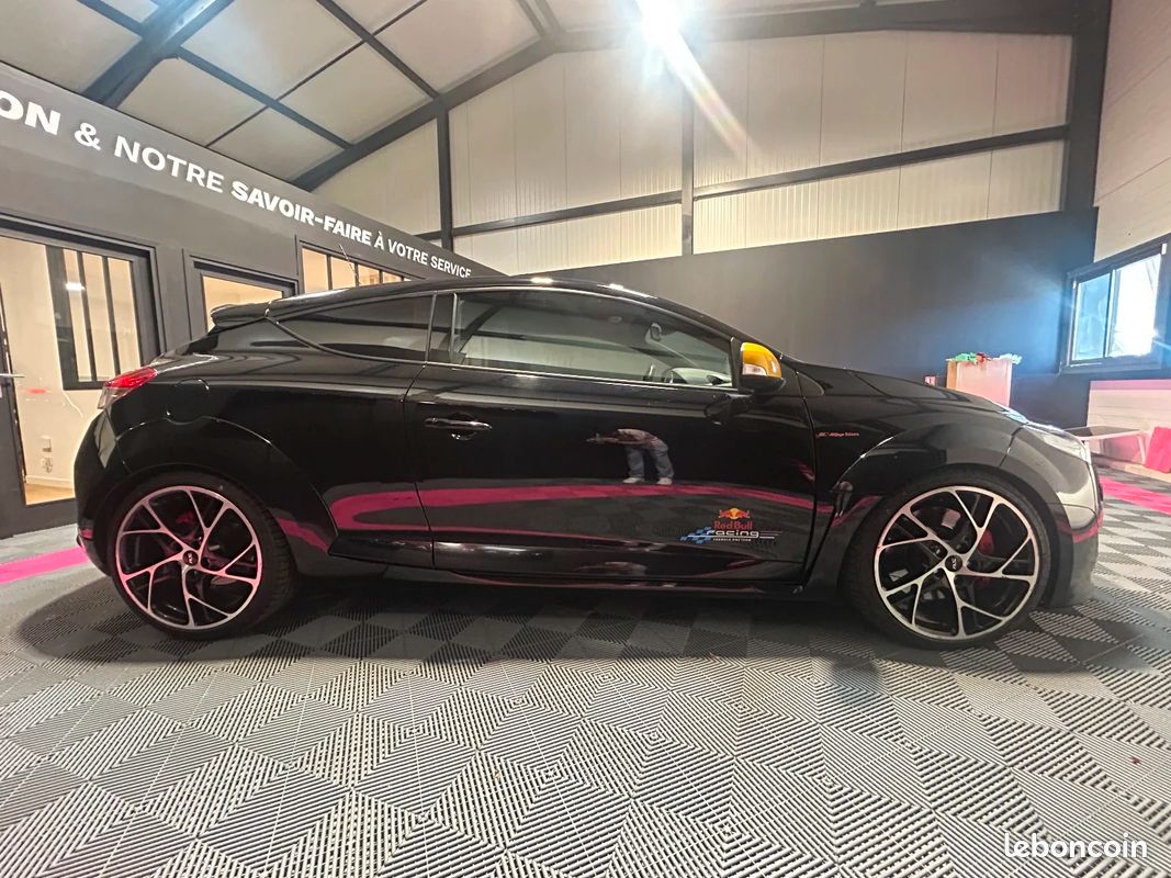 RENAULT MEGANE III COUPE RS MOTEUR ET BOITE REFAIT A NEUF 2.0 16V 265 Red Bull Racing RB7 S&S (image 6)
