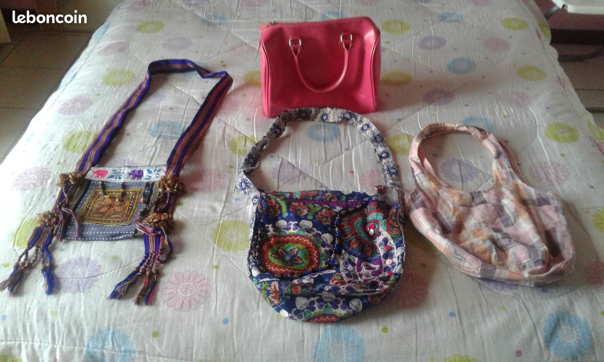 Lot de 4 sacs à main bandouliére tissu (image 1)