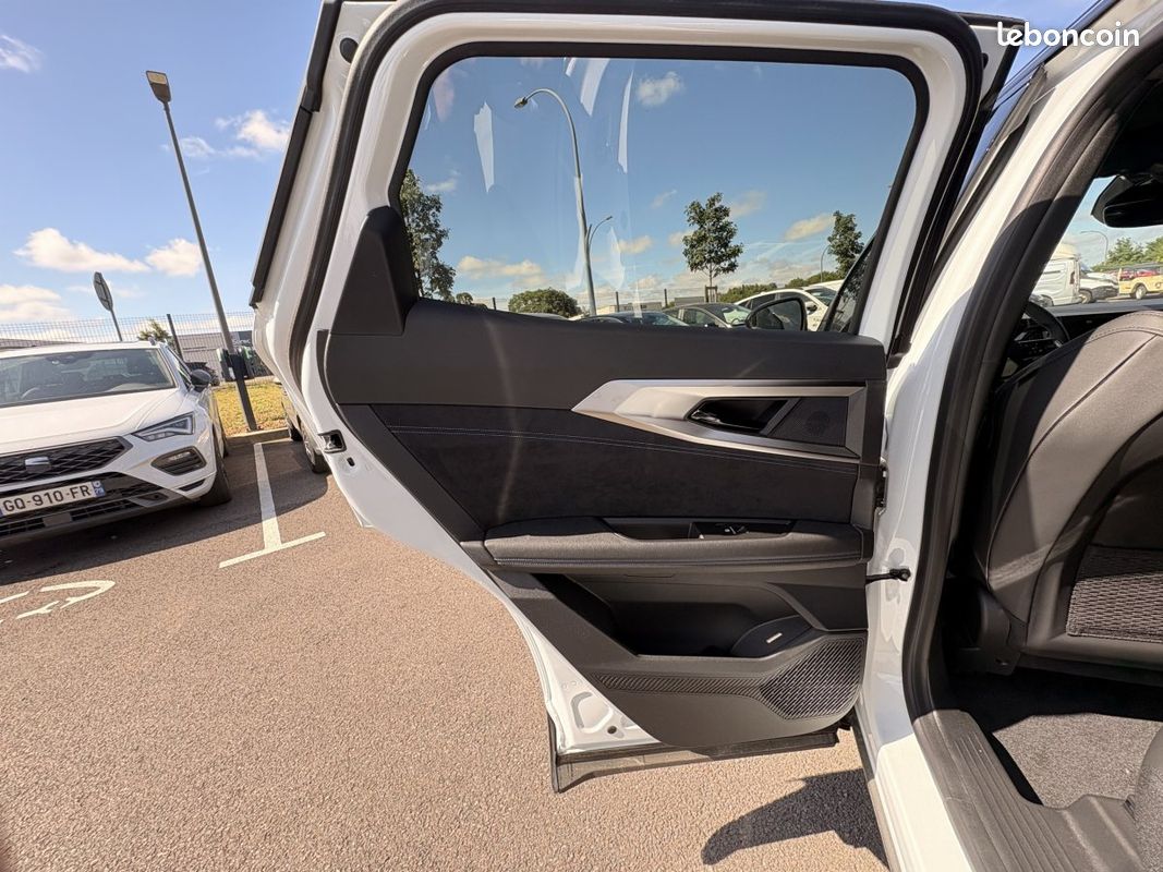 Renault Austral esprit Alpine full hybrid E-Tech 200 -26 (image 13)