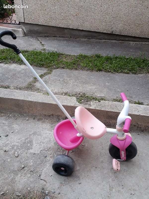 Tricycle 1er âge fille (image 1)