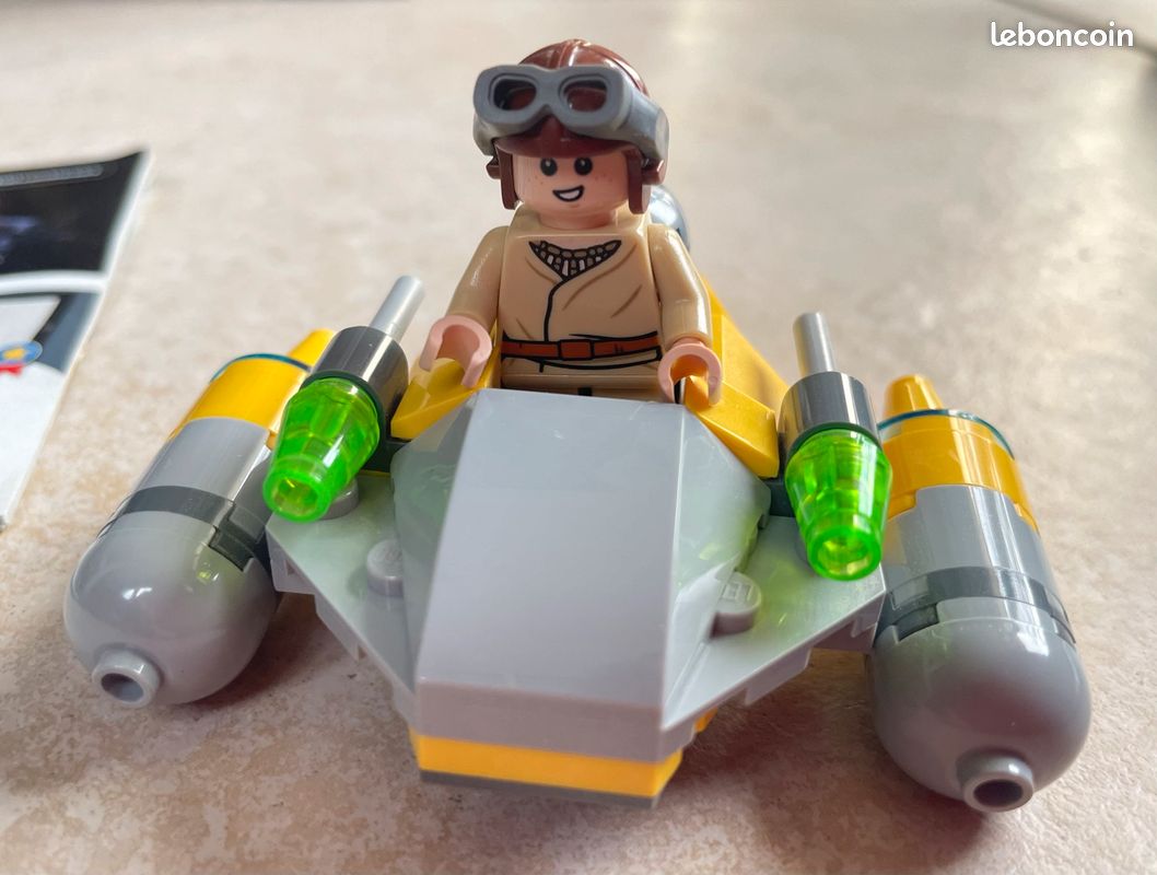 Lego Star Wars 75223 (image 2)