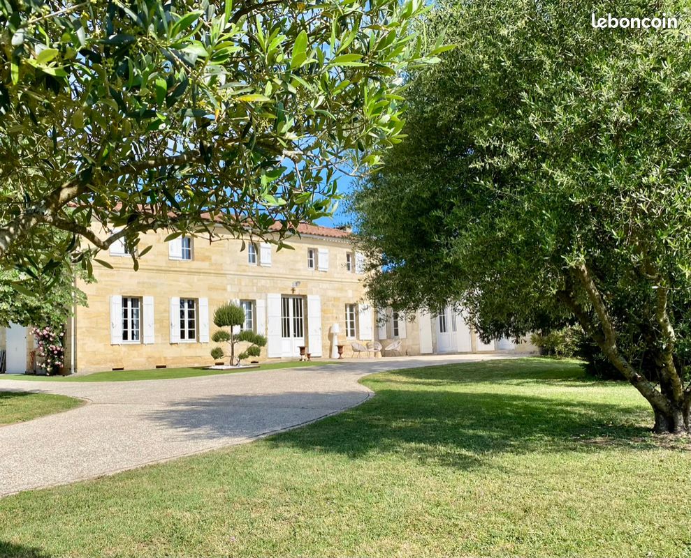 Maison 9 pièces 255 m² · à Libourne · 255 m² · 699 000 €
