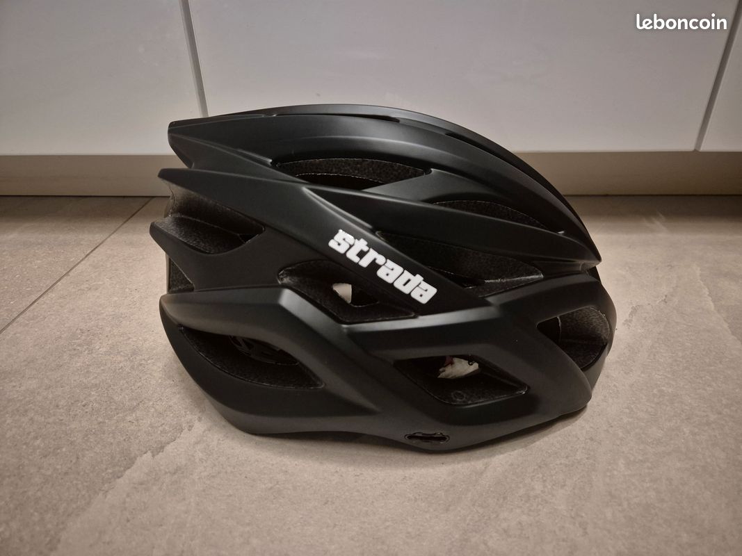 Casque vélo STRADA noir Neuf avec lumière intégrée (image 1)