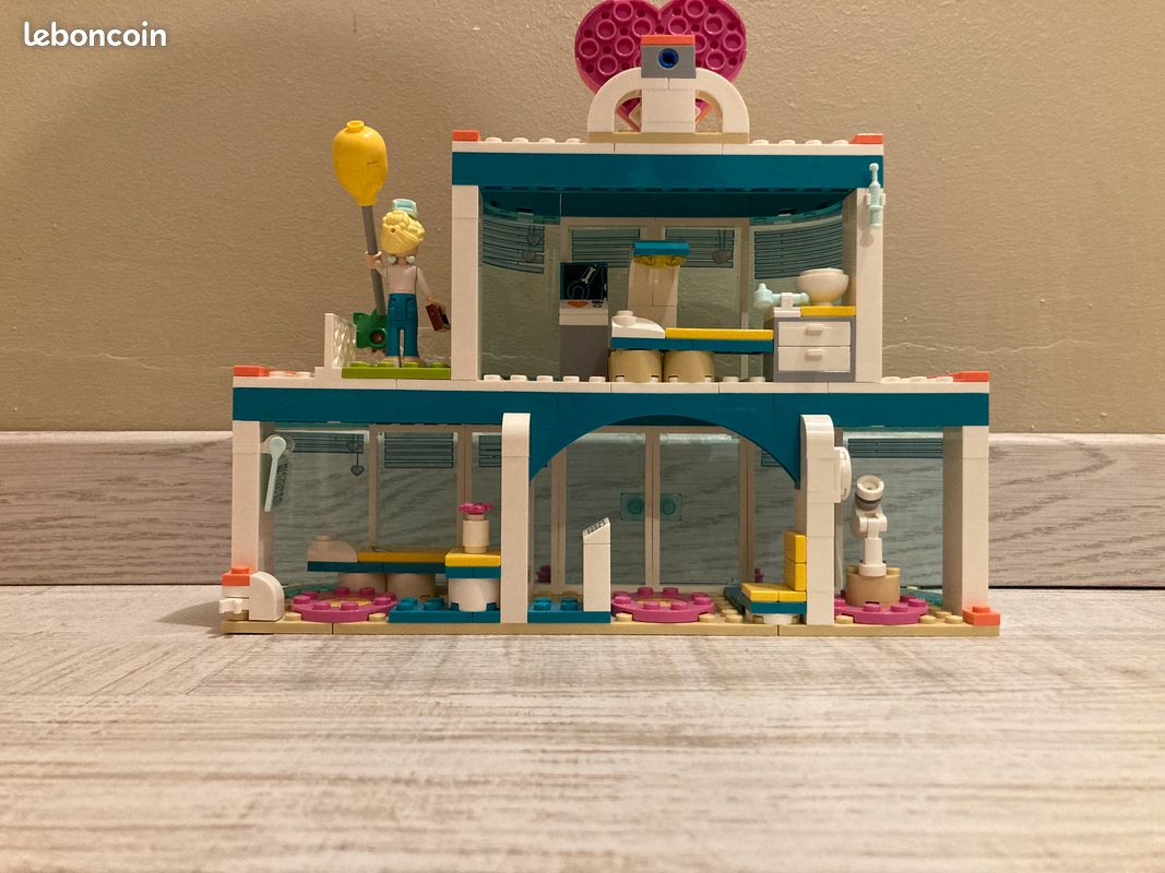 Lego friend (image 2)