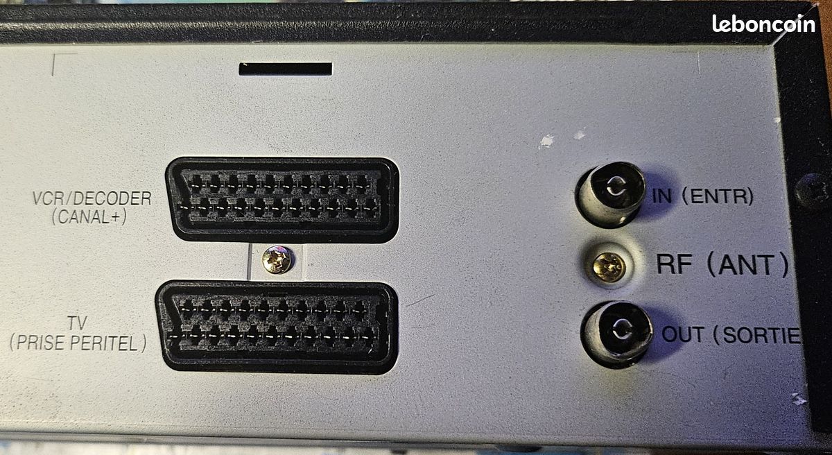 Bluesky TR 640 - Magnétoscope VHS sansTélécommande Très bon état