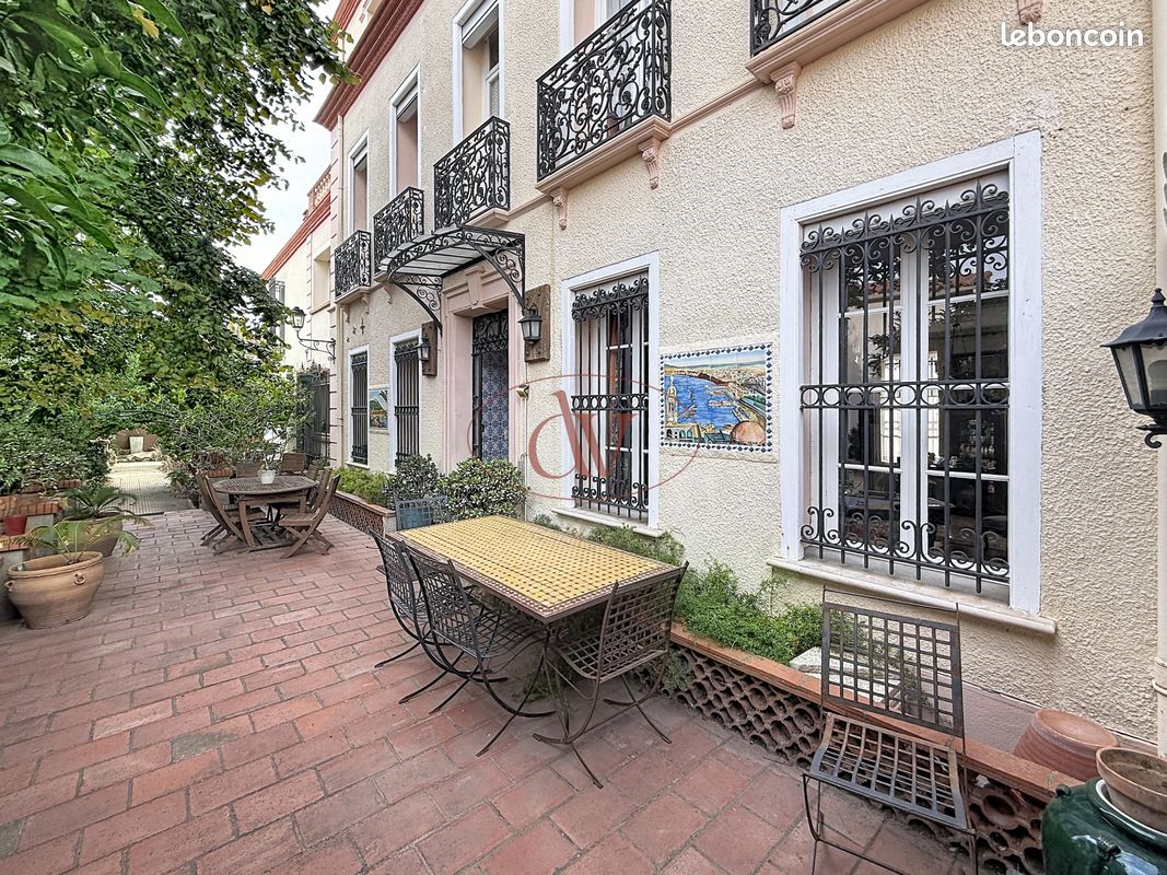 Maison 12 pièces 380 m² · à Perpignan · 380 m² · 700 000 €