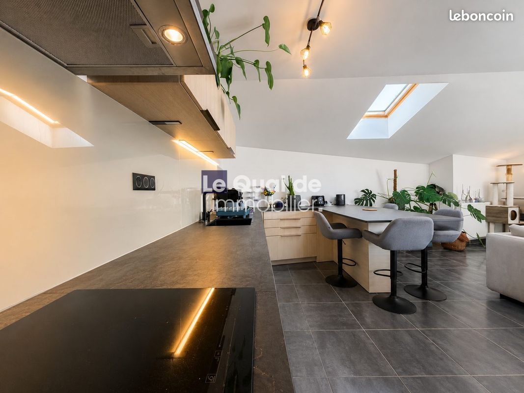 Appartement 4 pièces 80 m² · à Domène · 80 m² · 285 000 €
