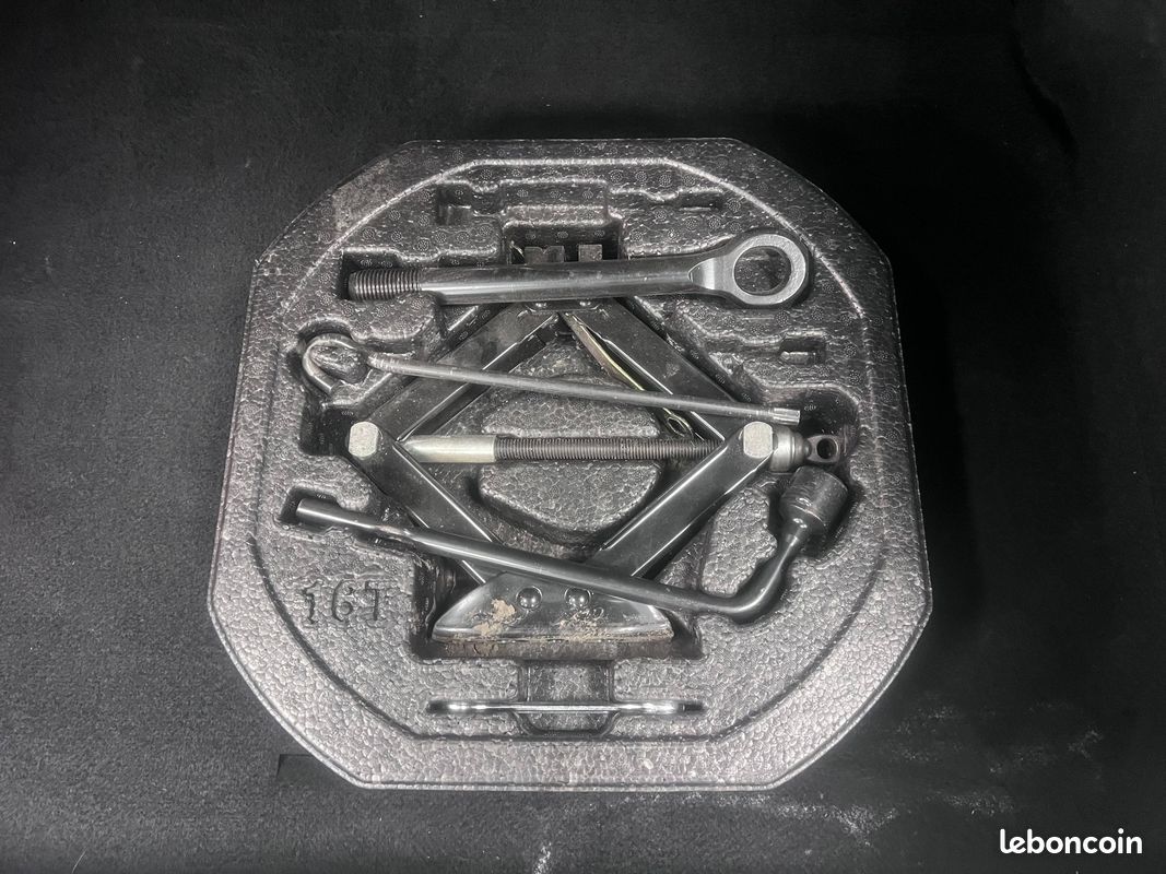Peugeot 208 bluehdi 100 s&s bvm6 premium (image 6)