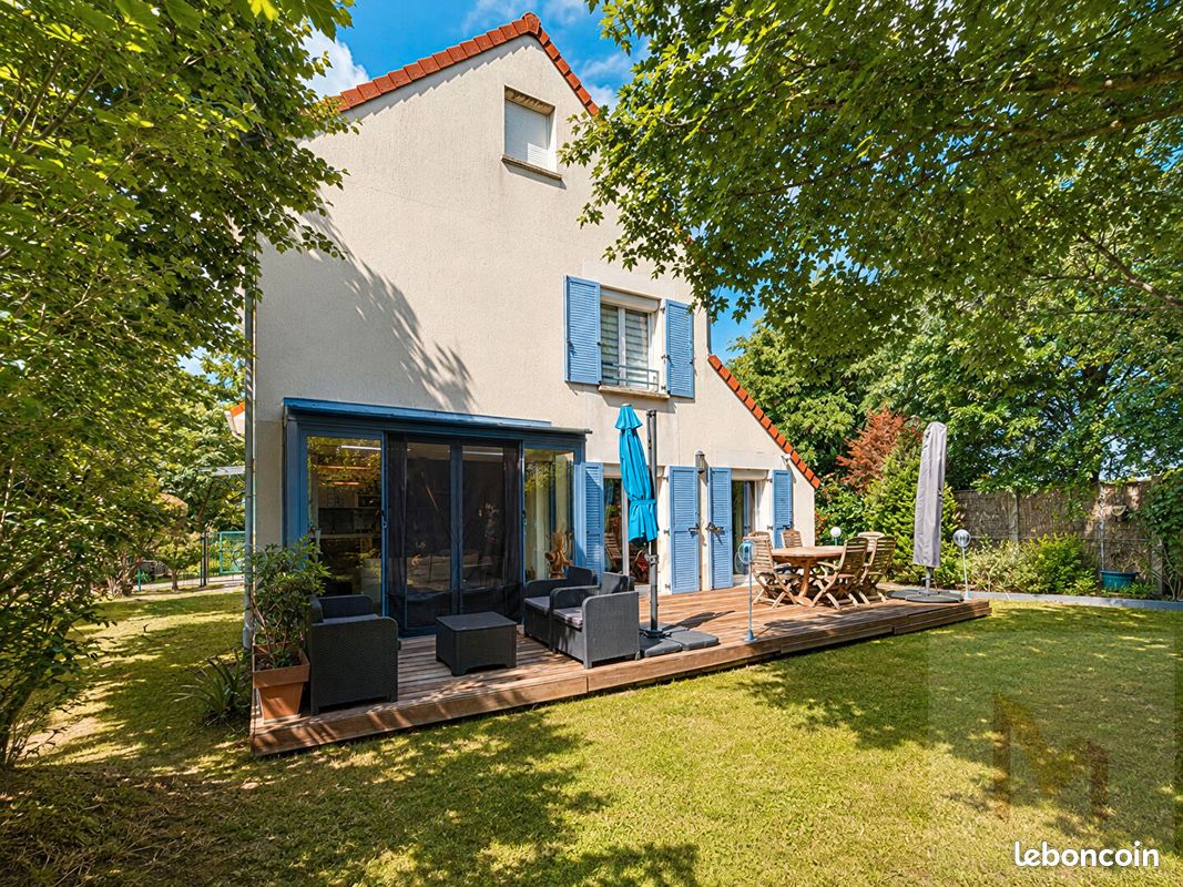 Maison 6 pièces 156 m² · à Neuilly-Plaisance · 156 m² · 525 000 €