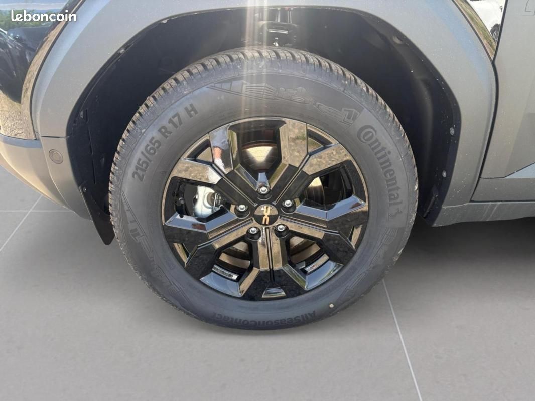 Dacia Duster Mild Hybrid 130 4x4 Journey (image 28)