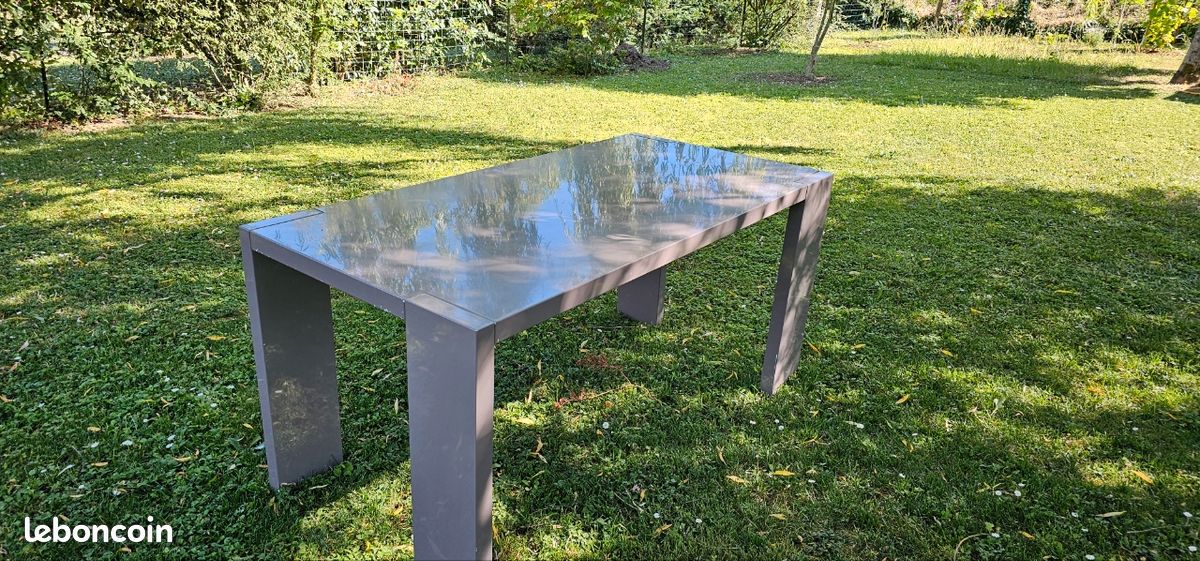 Table (image 1)