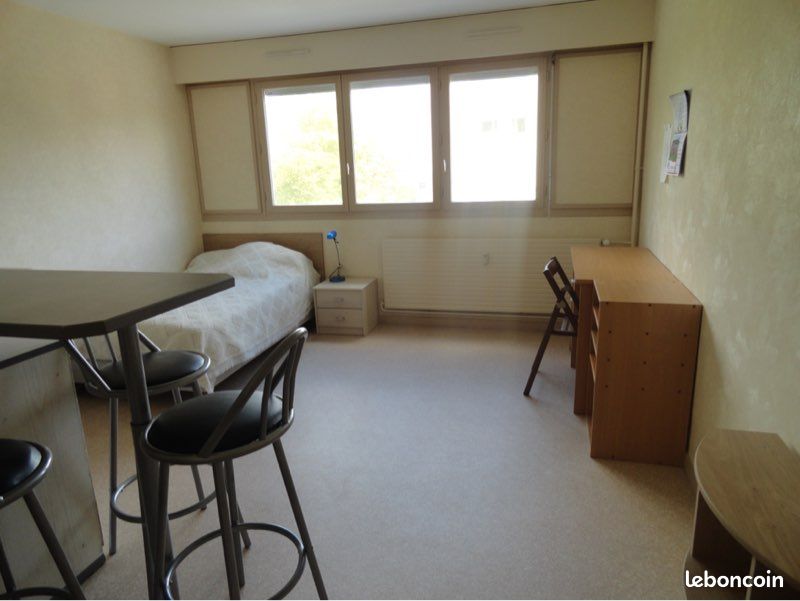 Appartement 1 pièce 25 m² · à Besançon · 25 m² · 490 €