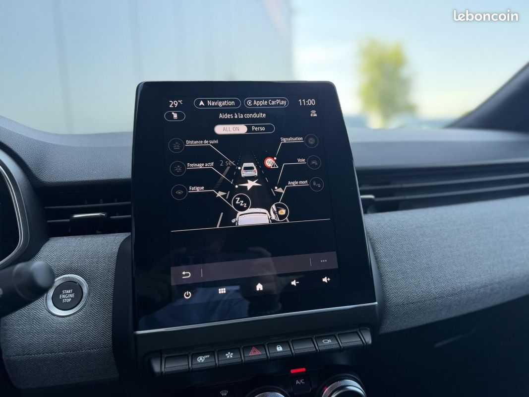 RENAULT CLIO V ECO-G 100 Techno avec Packs : Multimedia, Parking 360 et Safety (image 26)