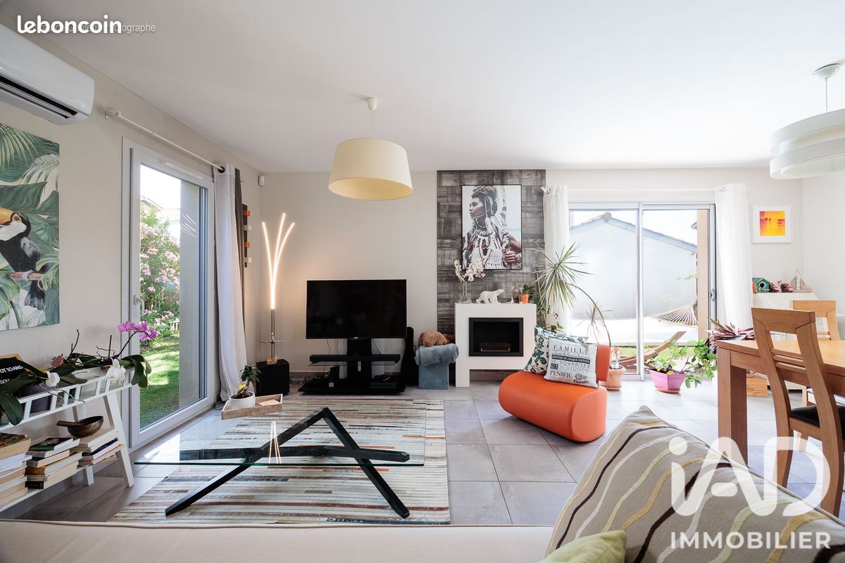 Maison 5 pièces 110 m² · à Saint-Genis-les-Ollières · 110 m² · 549 000 €