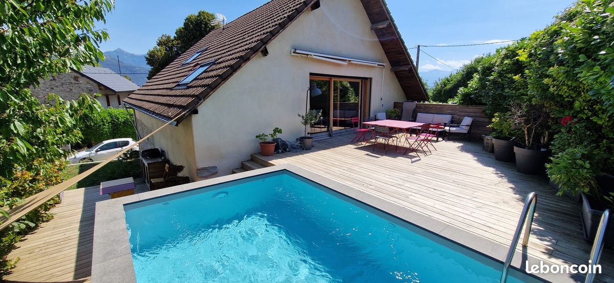 Maison 6 pièces 150 m² · à Saint-Baldoph · 150 m² · 585 000 €