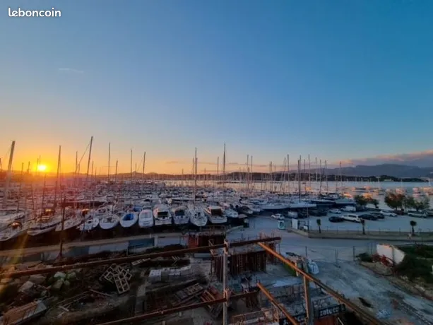 Annonce location Appartement saint-mandrier-sur-mer