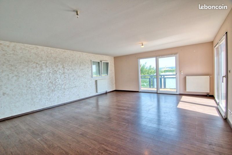 Maison 7 pièces 241 m² · à Besançon · 241 m² · 419 900 €