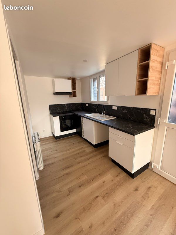 Maison 4 pièces 76 m² · à Saint-Étienne-l'Allier · 76 m² · 880 €/mois