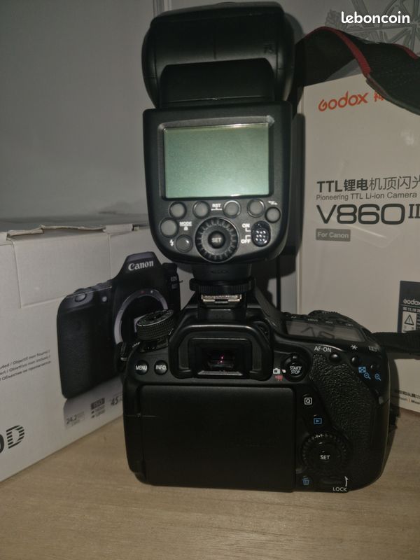 Canon eos 80D + flash Godox V860II (image 2)