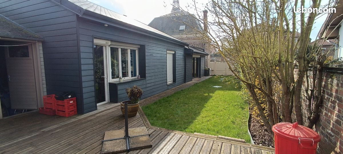 Maison 7 pièces 212 m² · à Lamotte-Warfusée · 212 m² · 345 000 €