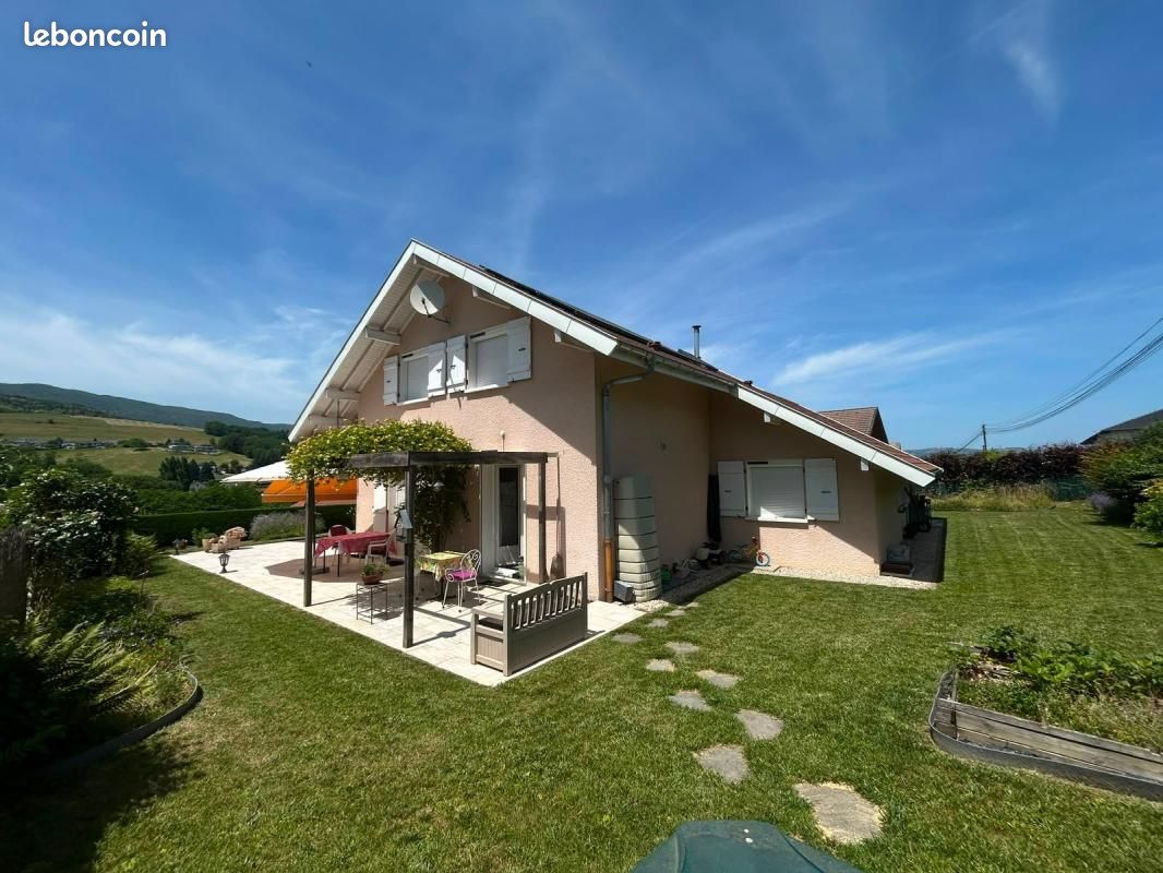 Maison 5 pièces 149 m² · à Rumilly · 149 m² · 1 950 €