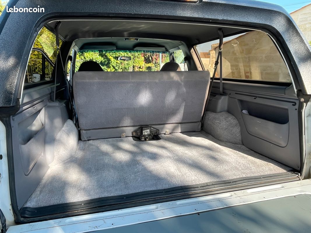 Ford bronco 4x4 (image 9)