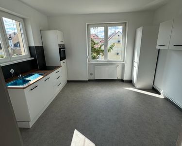 Loue très beau F3 lumineux et spacieux